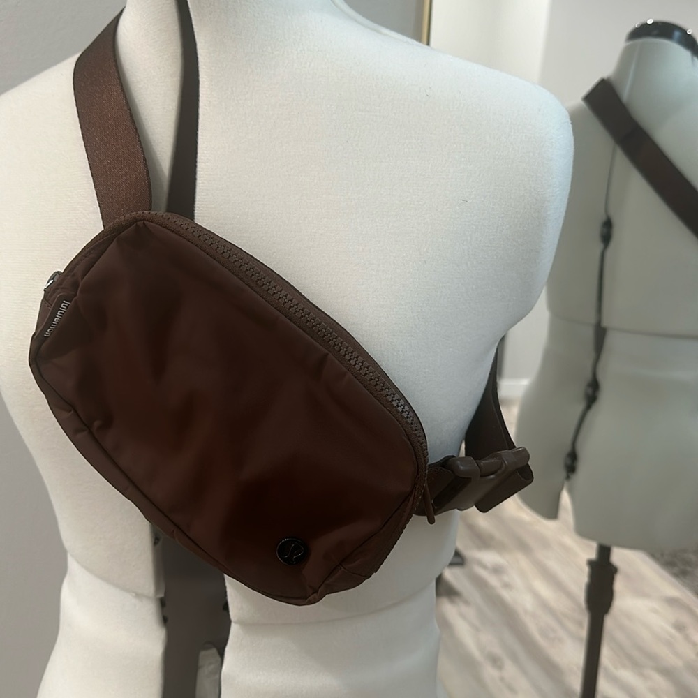 Java Lululemon Belt Bag